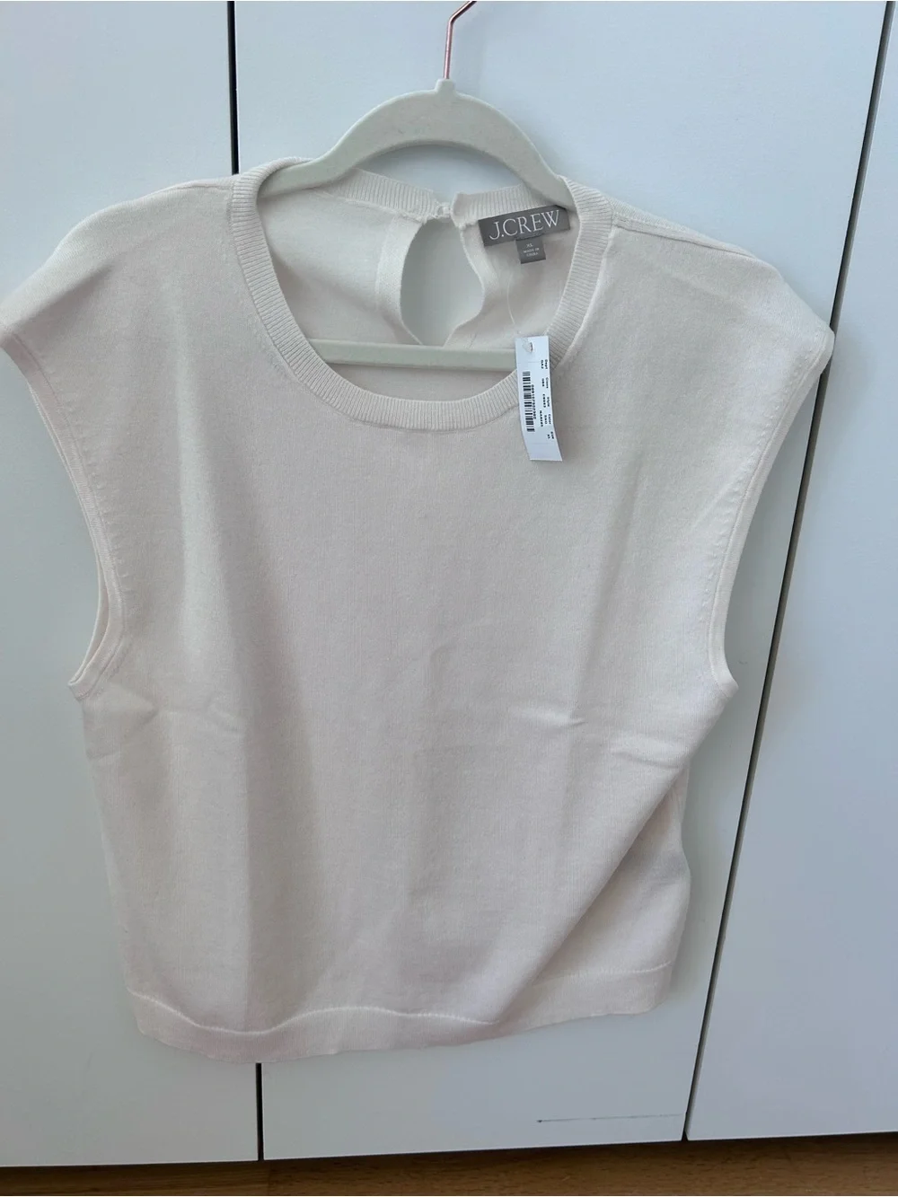 J.Crew Women’s Featherweight Cashmere-Blend Cropped Sweater Shell - Snow